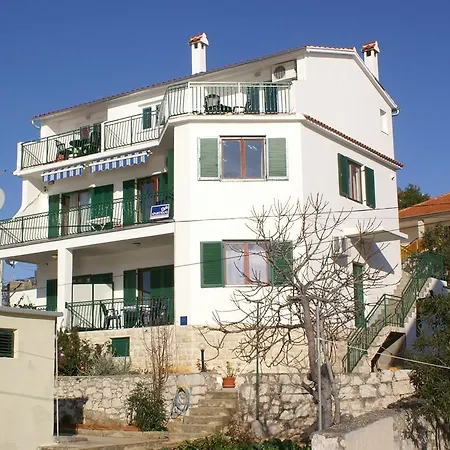 Jezera 796e Apartment Tisno